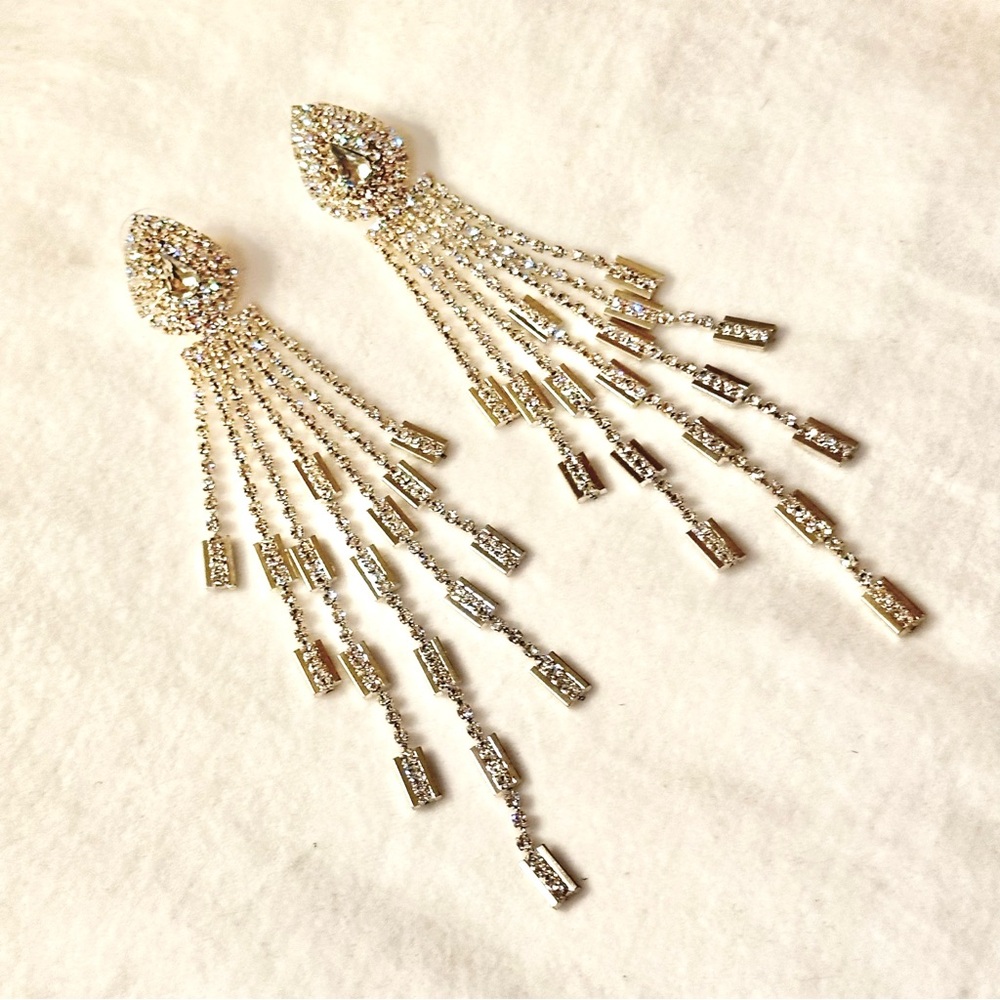 Dazzling Silver and Shimmering Rhinestone Dangle Earrings - Picture 3 of 10